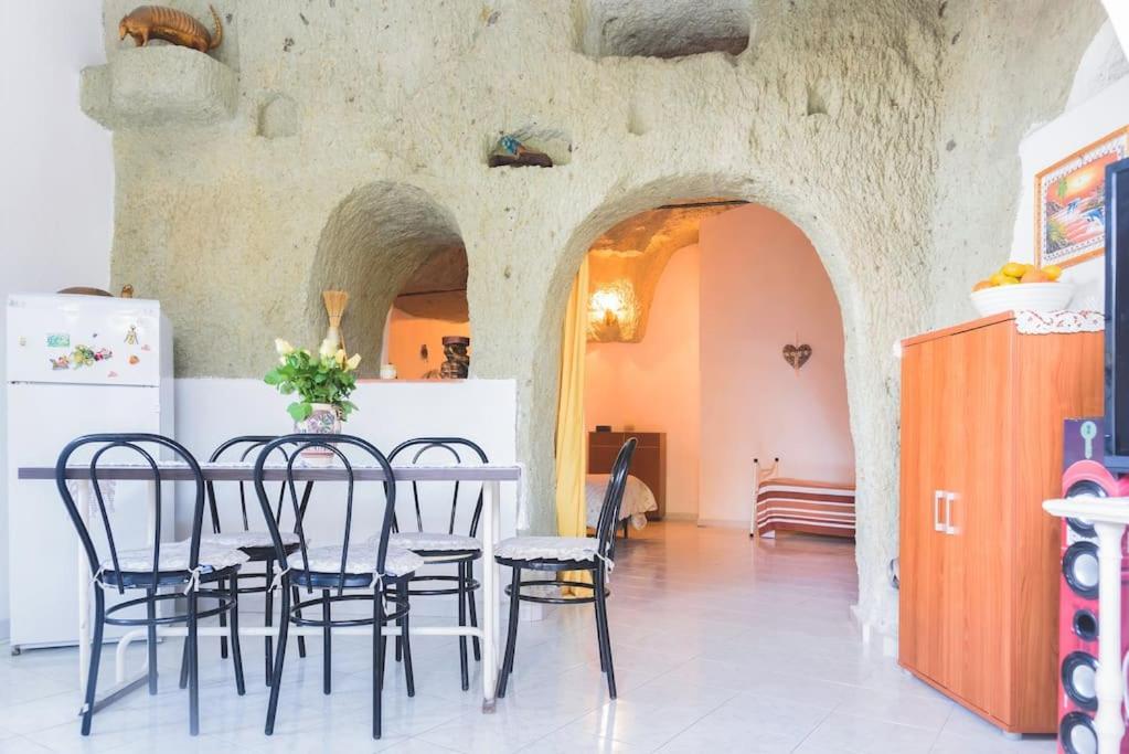 Appartamento In Pietra Di Tufo Verde Ischitana, Forio Forio di Ischia Exteriör bild